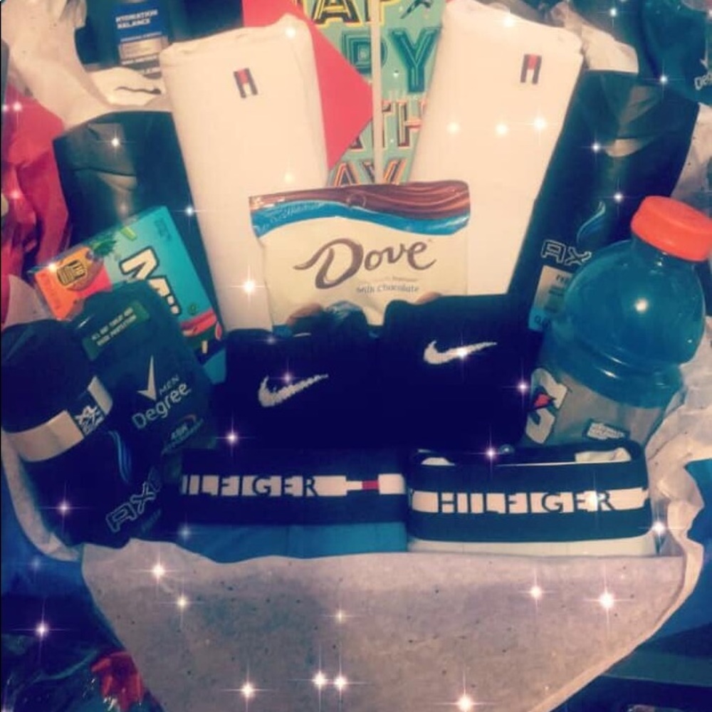 Any occasion men basket